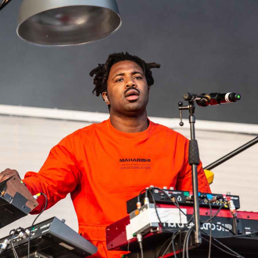 Sampha releases new song 'Treasure'