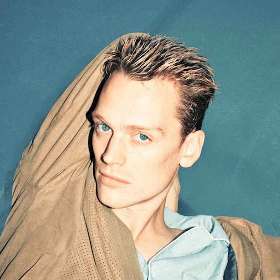 Sean Nicholas Savage shares new track ‘Suburban Nights’