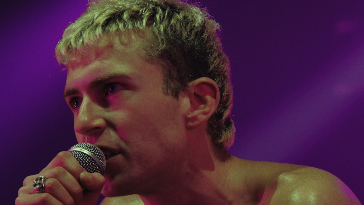 Shame share live video of new song ‘BiL’
