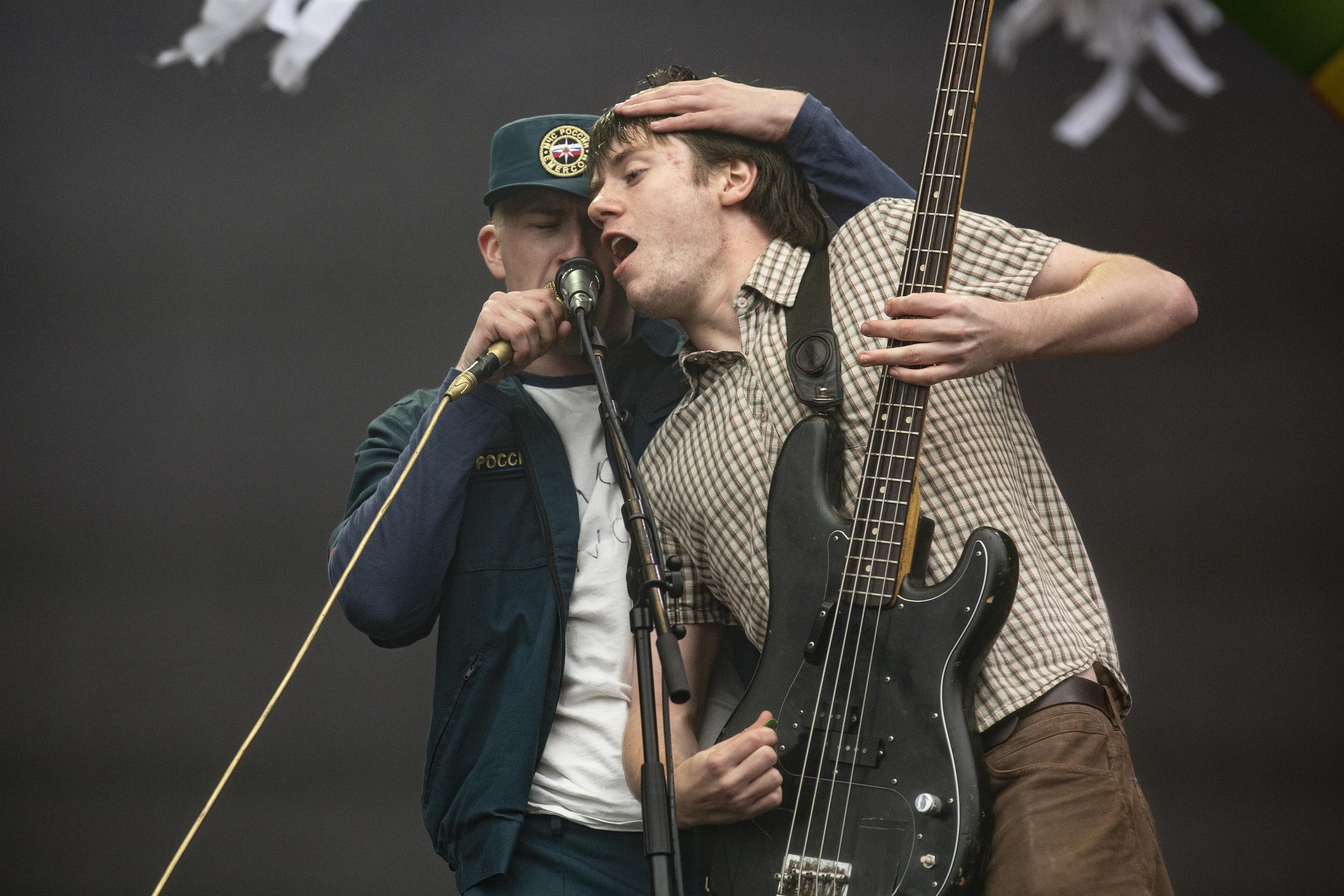 Slaves, Shame, The Vaccines and more battle the rain to send Reading 2018 off with glorious final day