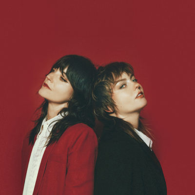 Sharon Van Etten and Angel Olsen perform 'Like I Used To' on Jimmy Fallon