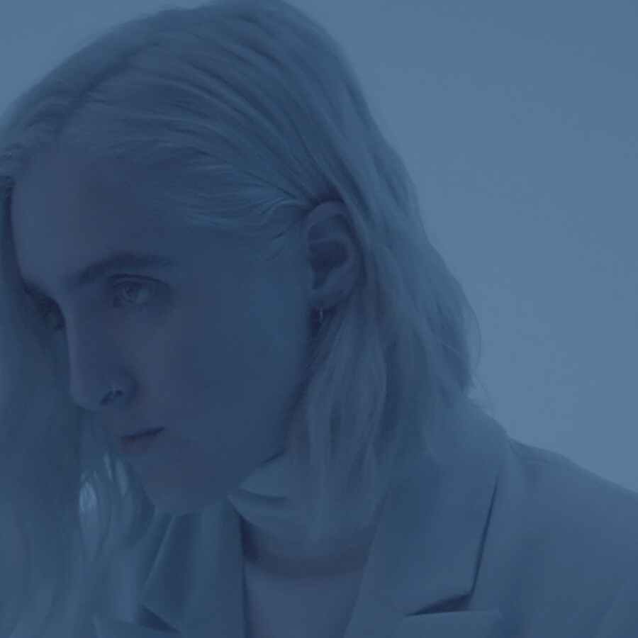 Shura unveils new song 'obsession'