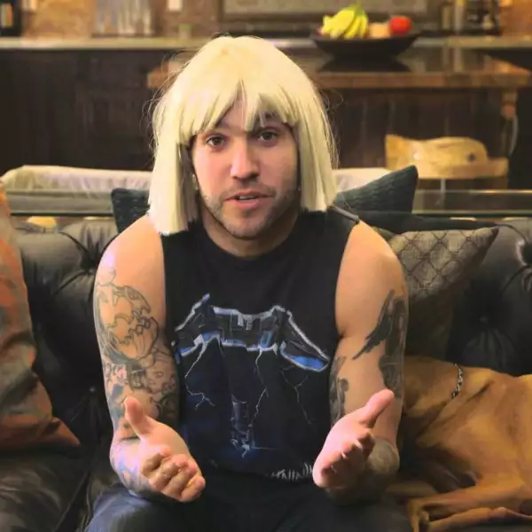 Sia wins third straight songwriter APRA Music Award, Fall Out Boy's Pete Wentz dons wig to accept