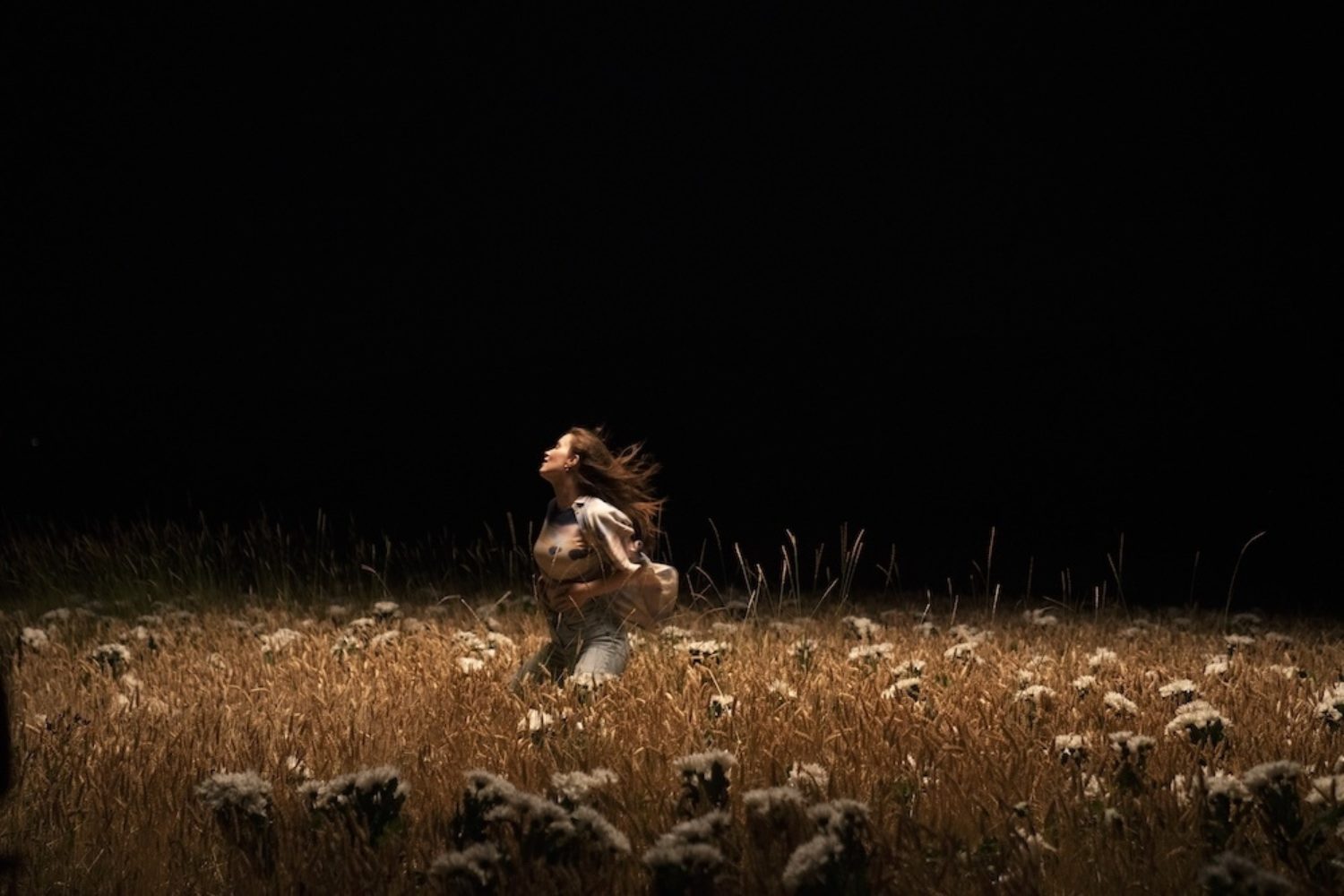 Sigrid shares the video for 'Burning Bridges'