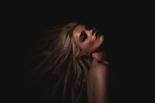 Sky Ferreira returns with 'Downhill Lullaby'