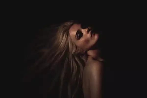 Sky Ferreira returns with 'Downhill Lullaby'