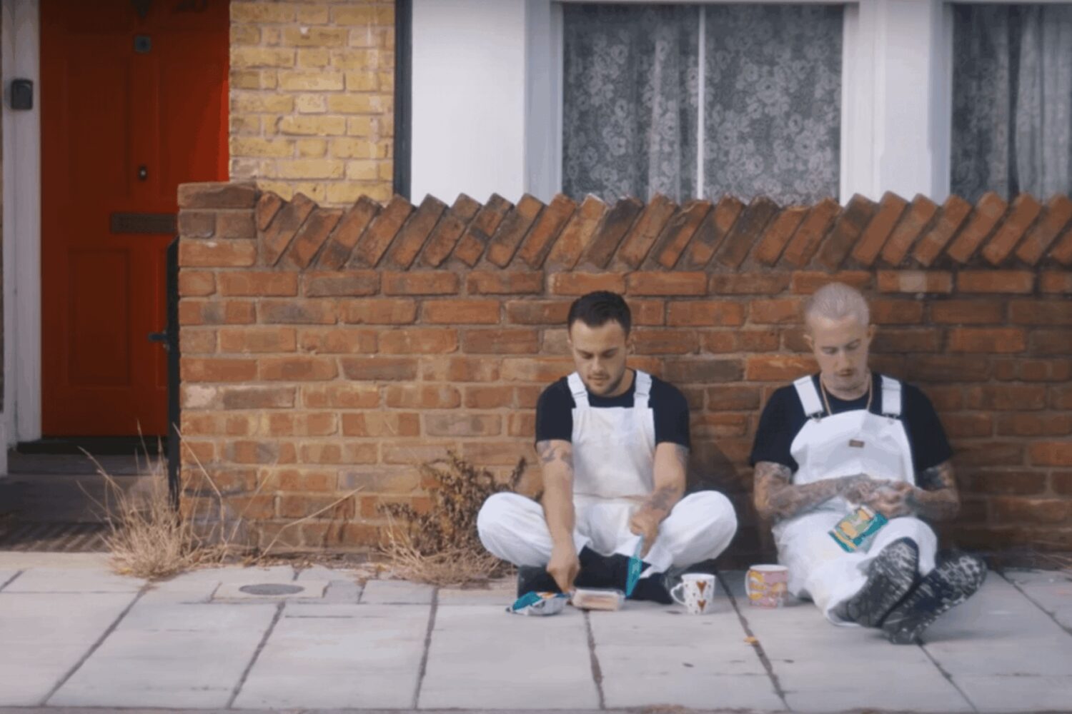 Slaves Are Painters And Decorators In Their New Magnolia Video Diy