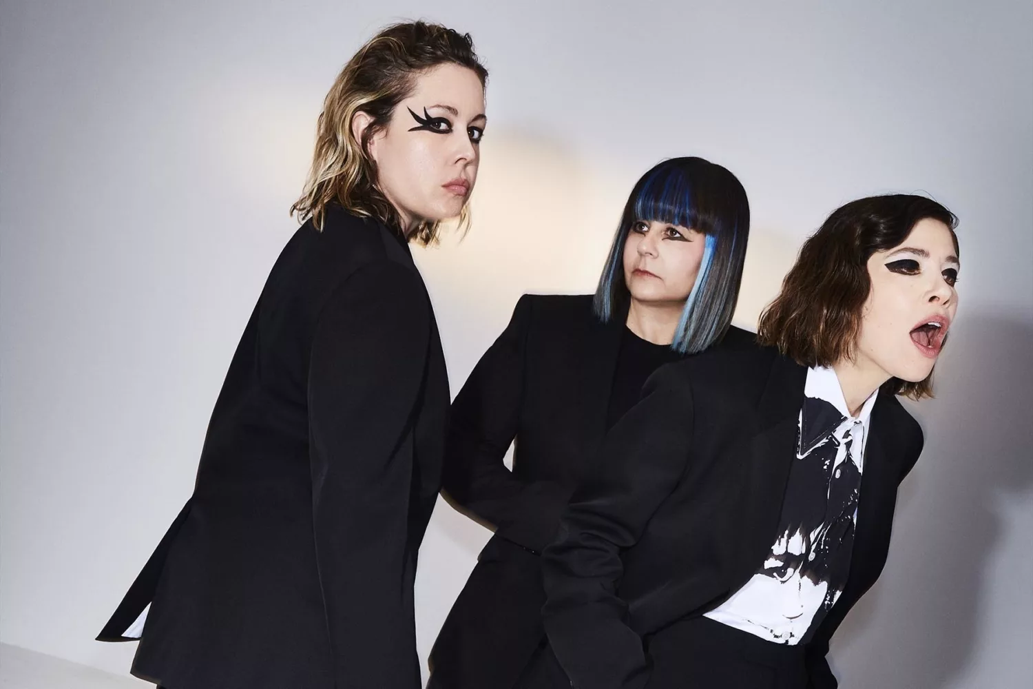 Sleater-Kinney announce full details of St. Vincent-produced album 'The Center Won't Hold, plus a brand new single
