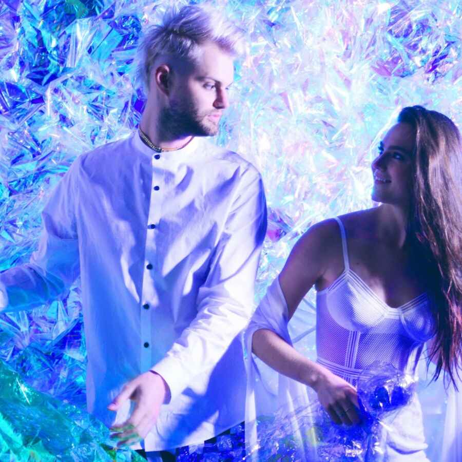 Sofi Tukker: Batshit Crazy