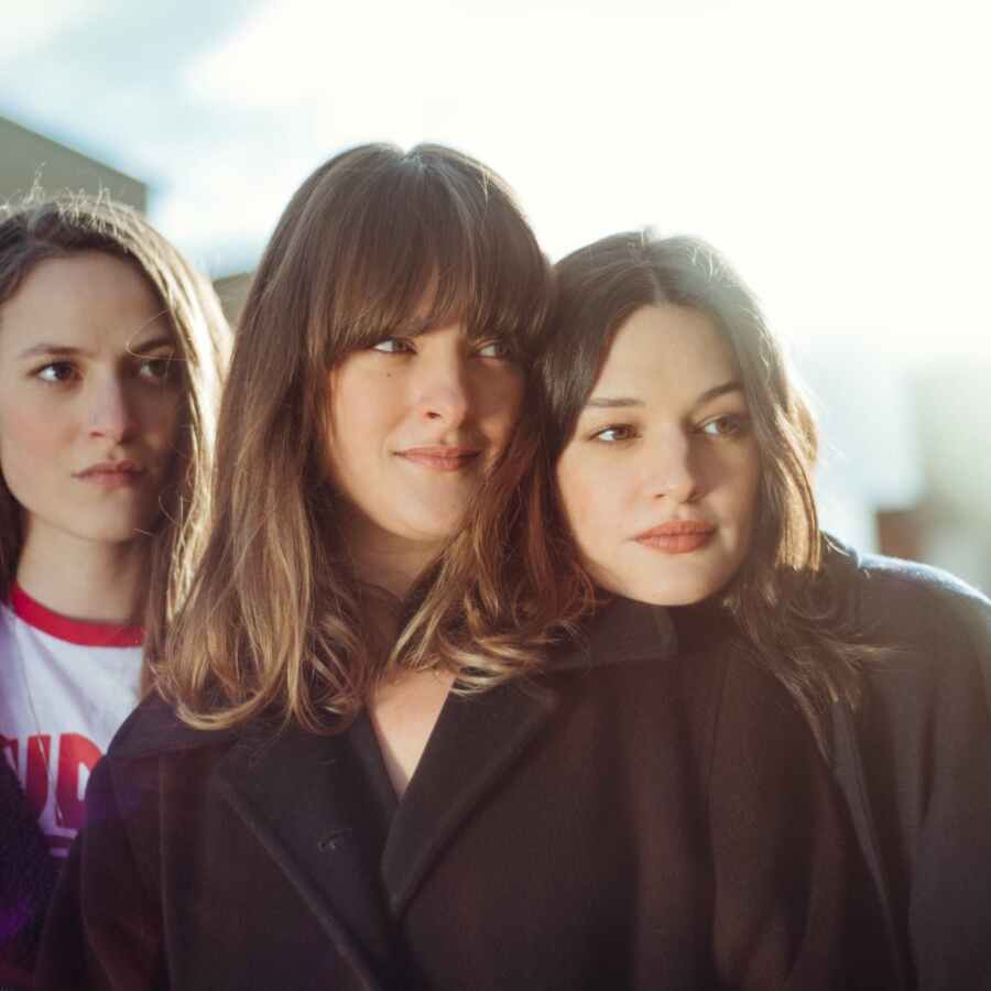 The Staves share ‘Teeth White’ video