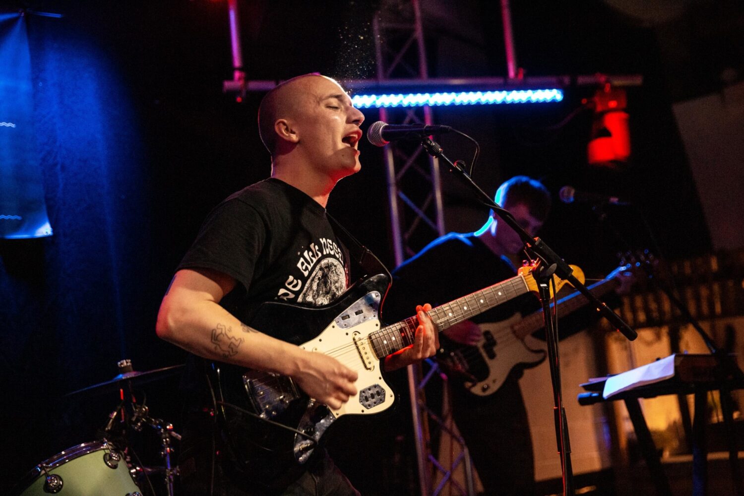 Talk Show, Crows, Lynks and more to play 00:01 Festival