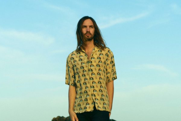 Tame Impala cover Edwyn Collins' 'A Girl Like You'