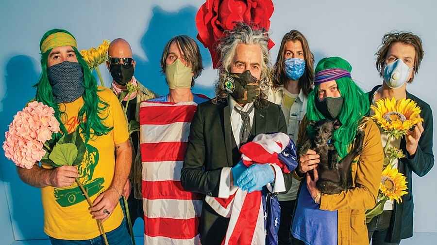 the flaming lips the castle lyrics the flaming lips the castle lyrics