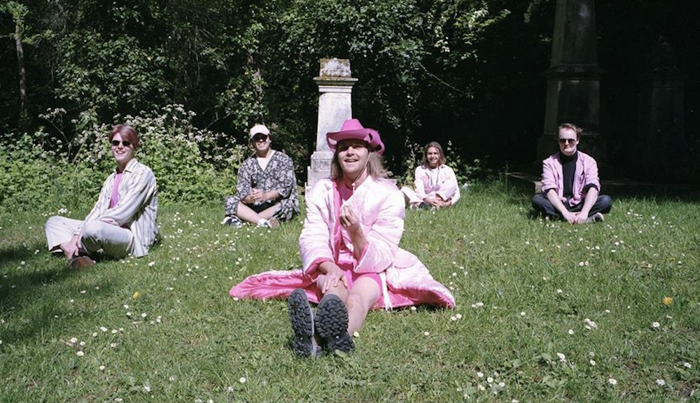 The Neu Bulletin (Tiña, Julius Black, Baby Queen and more!)