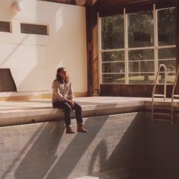 Toothless and Marika Hackman share an acoustic video for ‘Palm’s Backside’
