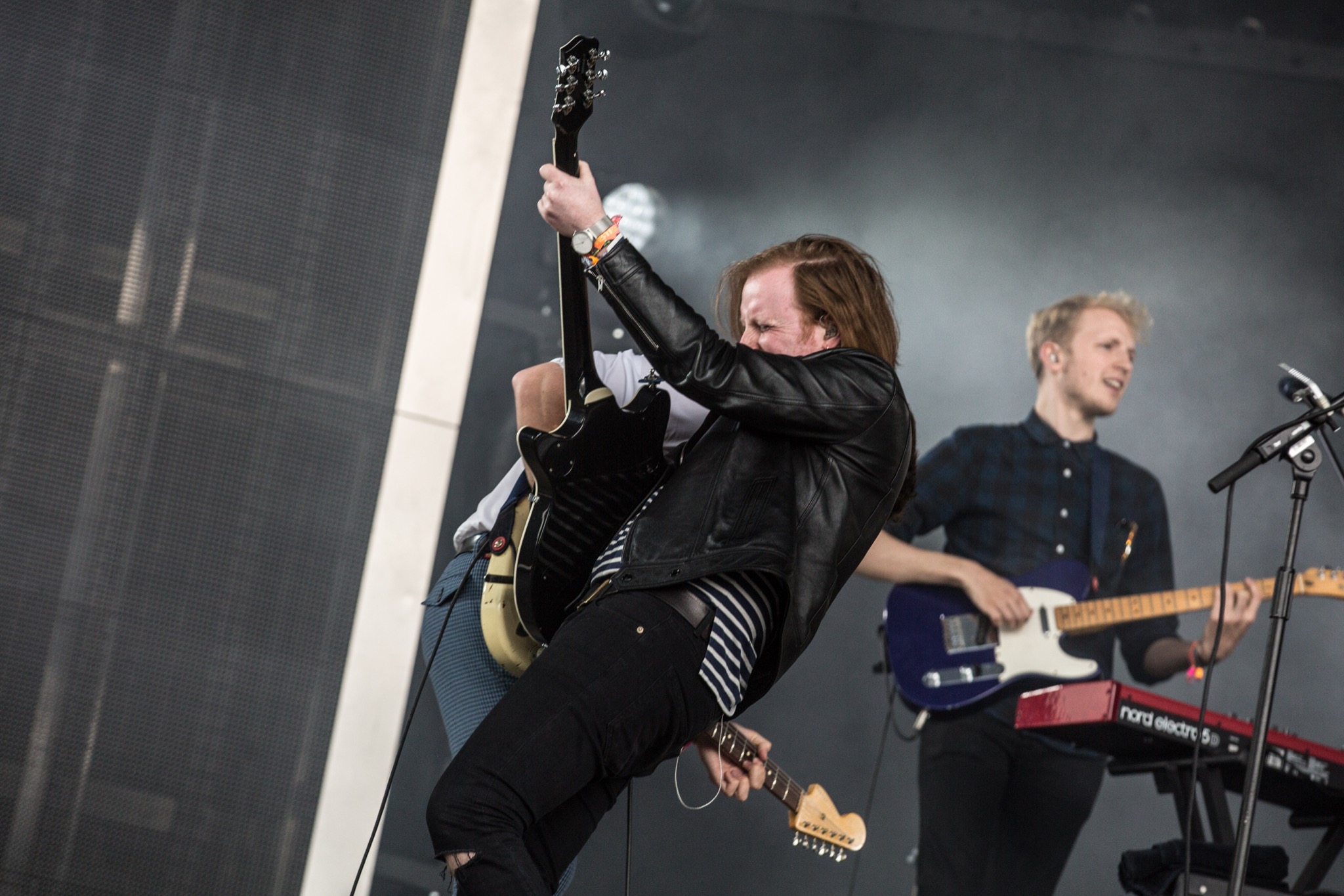Two Door Cinema Club Mac Demarco For Sziget Festival Diy