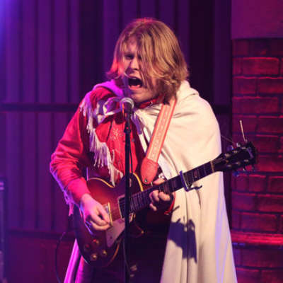 Watch Ty Segall perform ‘Break A Guitar’ on Seth Myers