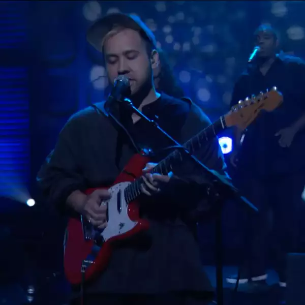 Unknown Mortal Orchestra cover The Grateful Dead on Conan