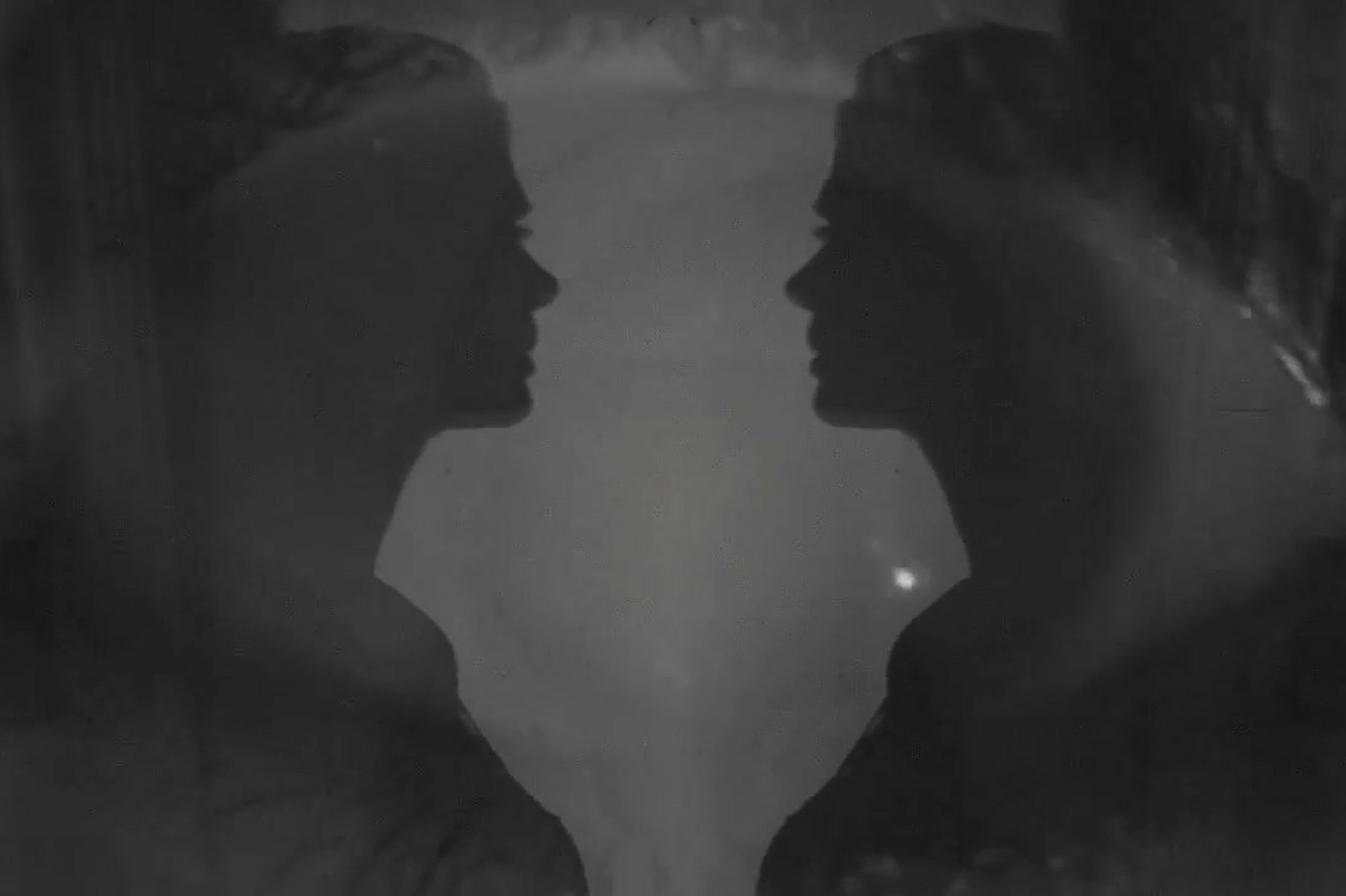 Vera Sola shares intense black and white video for the gorgeous 'The Cage'