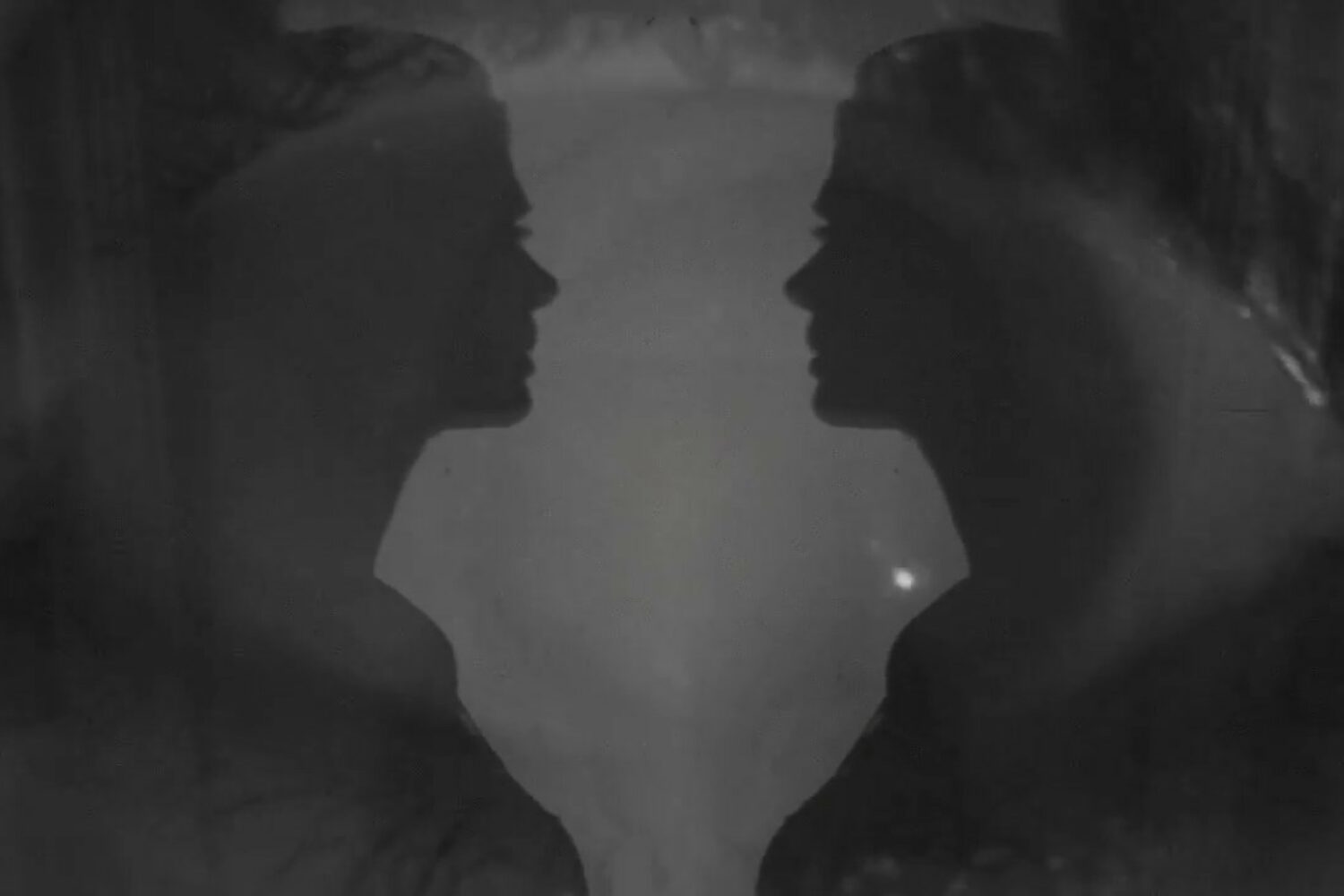 Vera Sola shares intense black and white video for the gorgeous ‘The Cage’