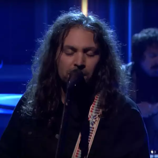 Watch The War On Drugs play ‘Pain’ on Fallon