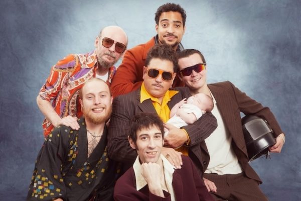 Warmduscher release new track 'Wild Flowers'