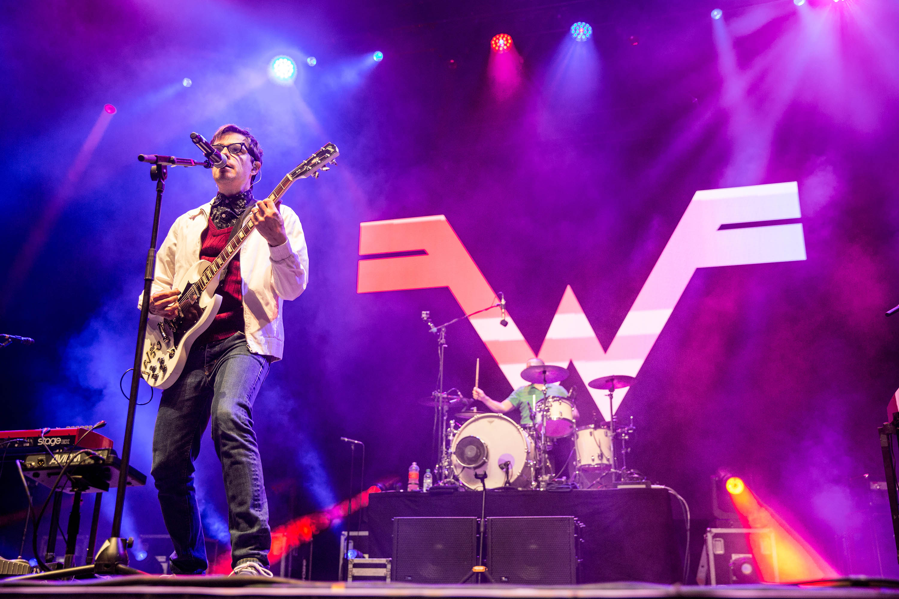 weezer royal farms arena