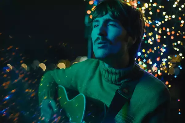 Will Joseph Cook gets festive on 'No Time To Be Alone'