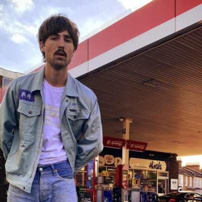 Will Joseph Cook offers up new track ‘Be Around Me’