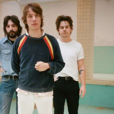YAK on the chaotic road to second album ‘Pursuit Of Momentary Happiness’: “If you have a lot of highs and lows, then there’s the matter of the come-down”