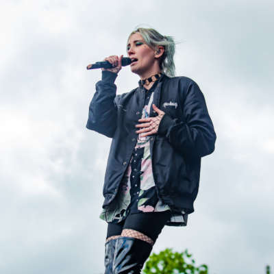 Yonaka share a new video for ‘Bubblegum’