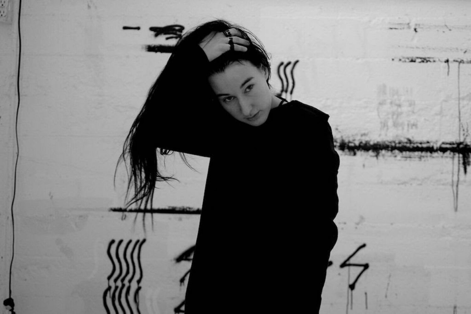 Zola Jesus announces new album ‘Okovi: Additions’
