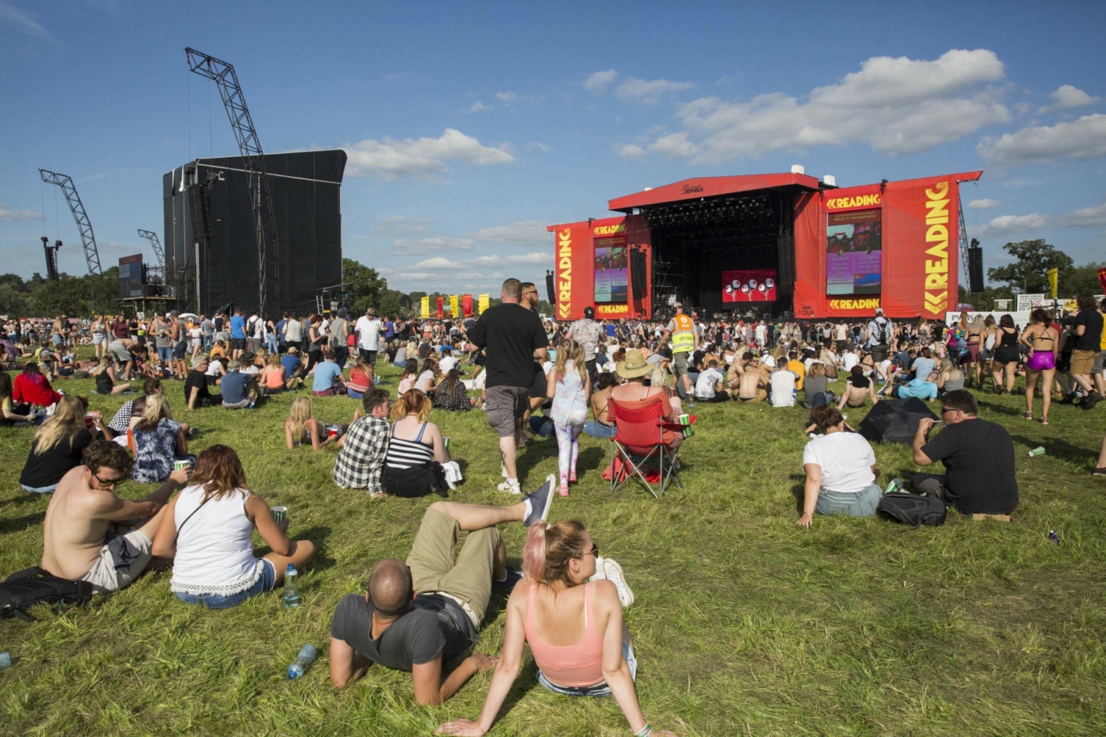 Reading & Leeds say 2020 festival is "going ahead as planned" despite coronavirus