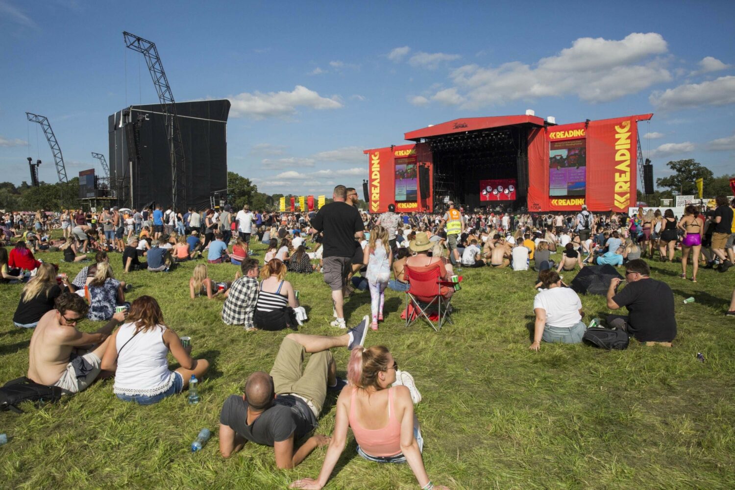 Reading & Leeds say 2020 festival is “going ahead as planned” despite coronavirus